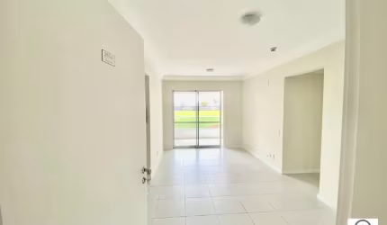 Apartamento com 2 quartos para alugar na Rua Orlando Odilio Koerich, 201, Jardim Atlântico, Florianópolis por R$ 4.474