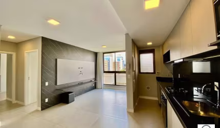 Apartamento com 2 quartos para alugar na Rua Coronel Pedro Demoro, 1507, Estreito, Florianópolis por R$ 6.000