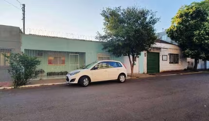 Casa com 2 quartos à venda na Rua São Pedro, 395, Centro, São Leopoldo por R$ 290.000