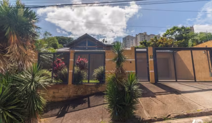Casa com 3 quartos à venda na Rua Julio Moraz, 160, Pinheiro, São Leopoldo por R$ 750.000
