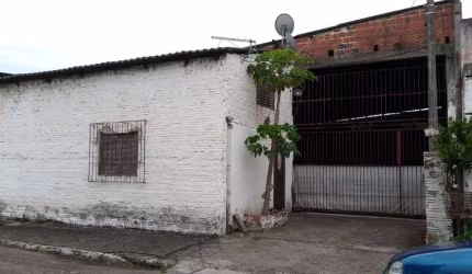 Barracão / Galpão / Depósito à venda na Lobo da Costa, 424, Scharlau, São Leopoldo por R$ 300.000