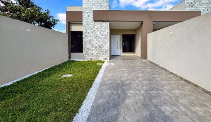 Casa à Venda com Edícula e Churrasqueira em Fazenda Rio Grande