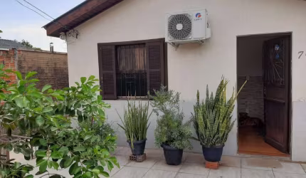 Casa com 4 quartos à venda na Rua Potiguara, 775, Canudos, Novo Hamburgo por R$ 255.000