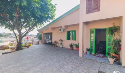 Casa com 3 quartos à venda na Avenida John Kennedy, 2587, Santa Teresa, São Leopoldo por R$ 400.000