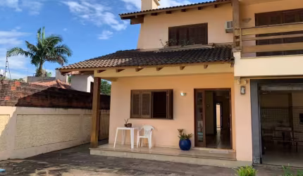 Casa com 4 quartos à venda na Rua Santa Vitória do Palmar, 683, Jardim Mauá, Novo Hamburgo por R$ 1.100.000