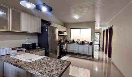 Casa com 2 quartos à venda na Goiás, 70, Rondônia, Novo Hamburgo por R$ 490.000