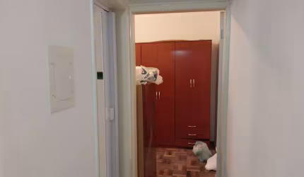 Oportunidade, partamento 1 dorm. demais peças, Trav. do Carmo.
