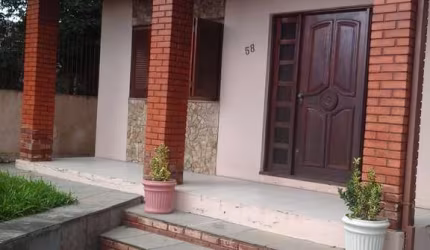 Casa 2 pisos com piscina e hidromassagem