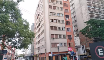 JK recém reformado, 2 piso, elevador, andradas esquina com Bento Martins, centro