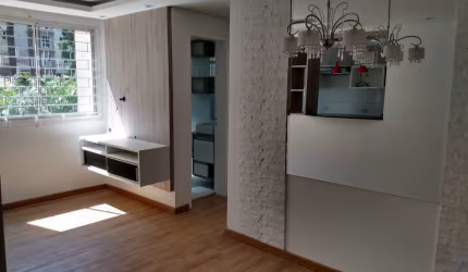 Apartamento semi mobiliado. Em ótimo estado de conservação.