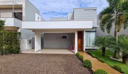 Casa em condomínio à venda - 180 mt²
