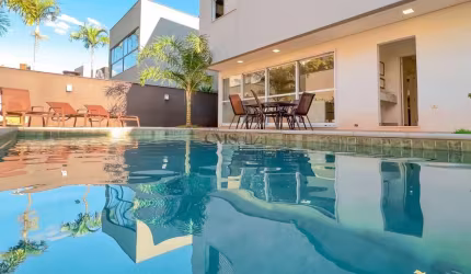 Casa em Condomínio com 4 suítes à Venda - 283m