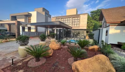 Casa no Alphaville de 320 m² para  locação