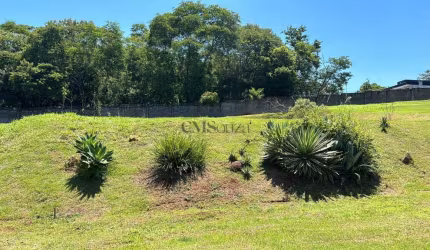 Terreno em Condomínio com 1350m² à Venda