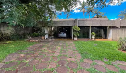 Sobrado à venda com 5 quartos - 5.002m² total