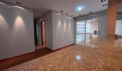 Apartamento para aluguel com 3 quartos e 81 m²