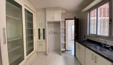 Casa no Vale do Arvoredo - Venda ou Locação