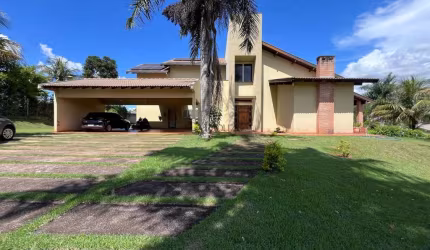 Casa Recanto do Salto - 500m² - 2 suítes - Locação