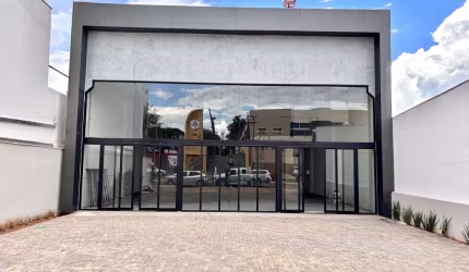 Imovél comercial AV. Madre Leonia - 390m²