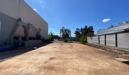 Tereno Comercial - Locação 540,75m²