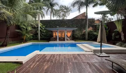 Casa Alto Padrão - 660m² - 4 Suítes - Venda
