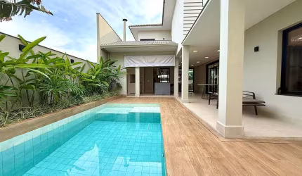 Casa em condomínio com 3 quartos 300m² 4 vagas