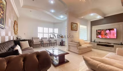 Casa em condominio  - 4 quartos  - 370m²
