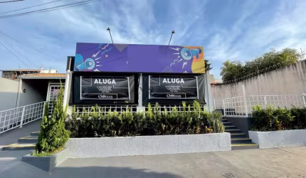 Casa Comercial com 180m² à Venda e Locação