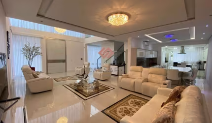 Casa com 6 quartos à venda em Jurerê Internacional, Florianópolis , 739 m2 por R$ 7.900.000