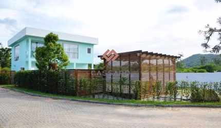 Casa em condomínio fechado com 4 quartos à venda no Canasvieiras, Florianópolis , 240 m2 por R$ 1.990.000