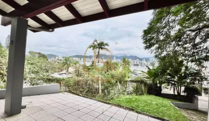 Casa no Canto da Praia com vista mar