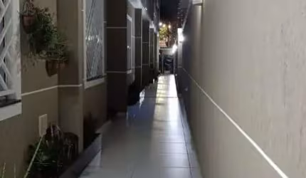 Sobrado em Condomínio para Venda em Vila Nivi São Paulo-SP