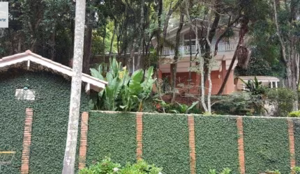 Sobrado em Condomínio para Venda em Parque Petrópolis Mairiporã-SP