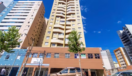 Apartamento Semimobiliado com 3 Quartos (1 Suíte) e 1 Vaga de Garagem - Bairro Água Verde, Curitiba - PR