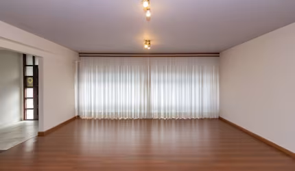 Casa COMERCIAL/ RESIDENCIAL com 5 quartos no bairro Mercês.