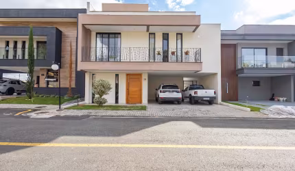 Casa ampla com Quintal em Condomínio - Campo Pequeno/Colombo