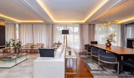 Casa Alto Padrão com 4 suítes no Ahú- Curitiba/PR