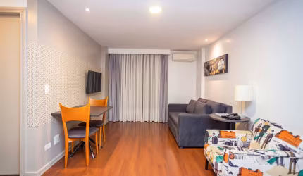 Apartamento Flat com 1 quarto, 1 vaga, no Batel - Curitiba