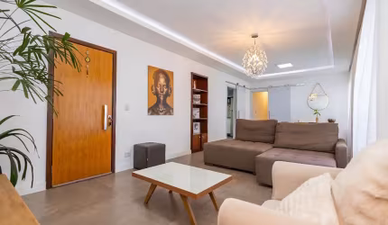 Exclusivo: 100m², 3 Quartos e 2 Vagas no Coração do Água Verde – Estuda Permuta