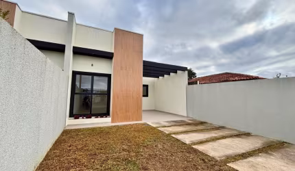 Casa Térrea,  03 Dormitórios sendo 01 Suíte - Ouro Fino - São José dos Pinhais