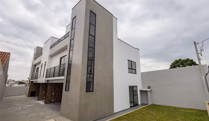 Sobrado Novo em Condomínio  com 3 suítes no Pilarzinho - Curitiba - PR