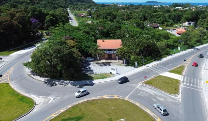 Área comercial bem localizada à venda com 5141 m² - Ubatuba - São Francisco do Sul/SC