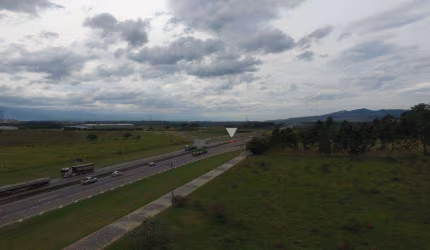 Terreno à venda, 800000 m² por R$ 24.000.000,00 - Moreira César - Pindamonhangaba/SP