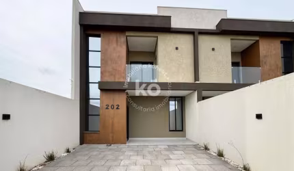 Sobrado em Jardim Cassol  -  Cascavel