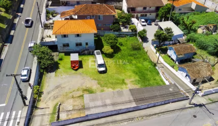 EXCELENTE TERRENO EM FLORIANÓPOLIS COM VIABILIDADE CONSTRUTIVA