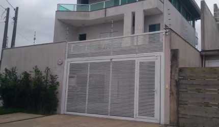 Sobrado alto padrão com 4 dormitórios
