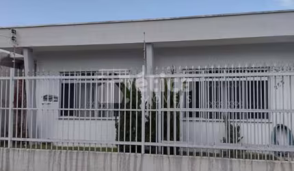 A casa dos seus sonhos, 4 Dormitórios sendo 1 Suíte, no bairro São João - Itajaí
