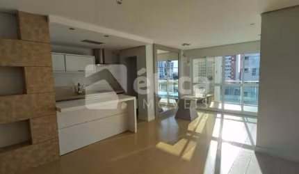 Excelente oportunidade na Vila Operária em Itajaí, apartamento de 3 dormitórios.