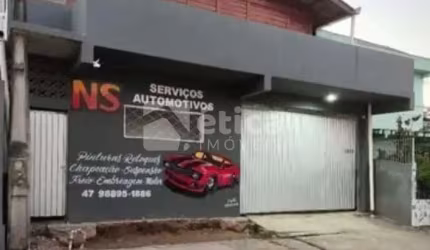 OPORTUNIDADE ÚNICA PARA NEGÓCIO E MORADIA  CASA E COMÉRCIO NO B.SANTA REGINA EM ITAJAÍ SC.