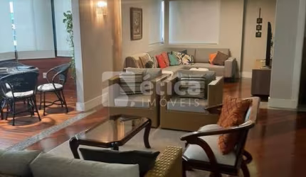 Incrível Apartamento com 03 suítes 01 quarto, Semi Mobiliado no Centro de Itajaí c 238 m  privativos
